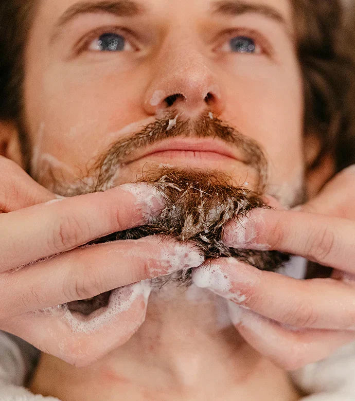 Image of Proraso Beard Wash Wood and Spice 200ML-3
