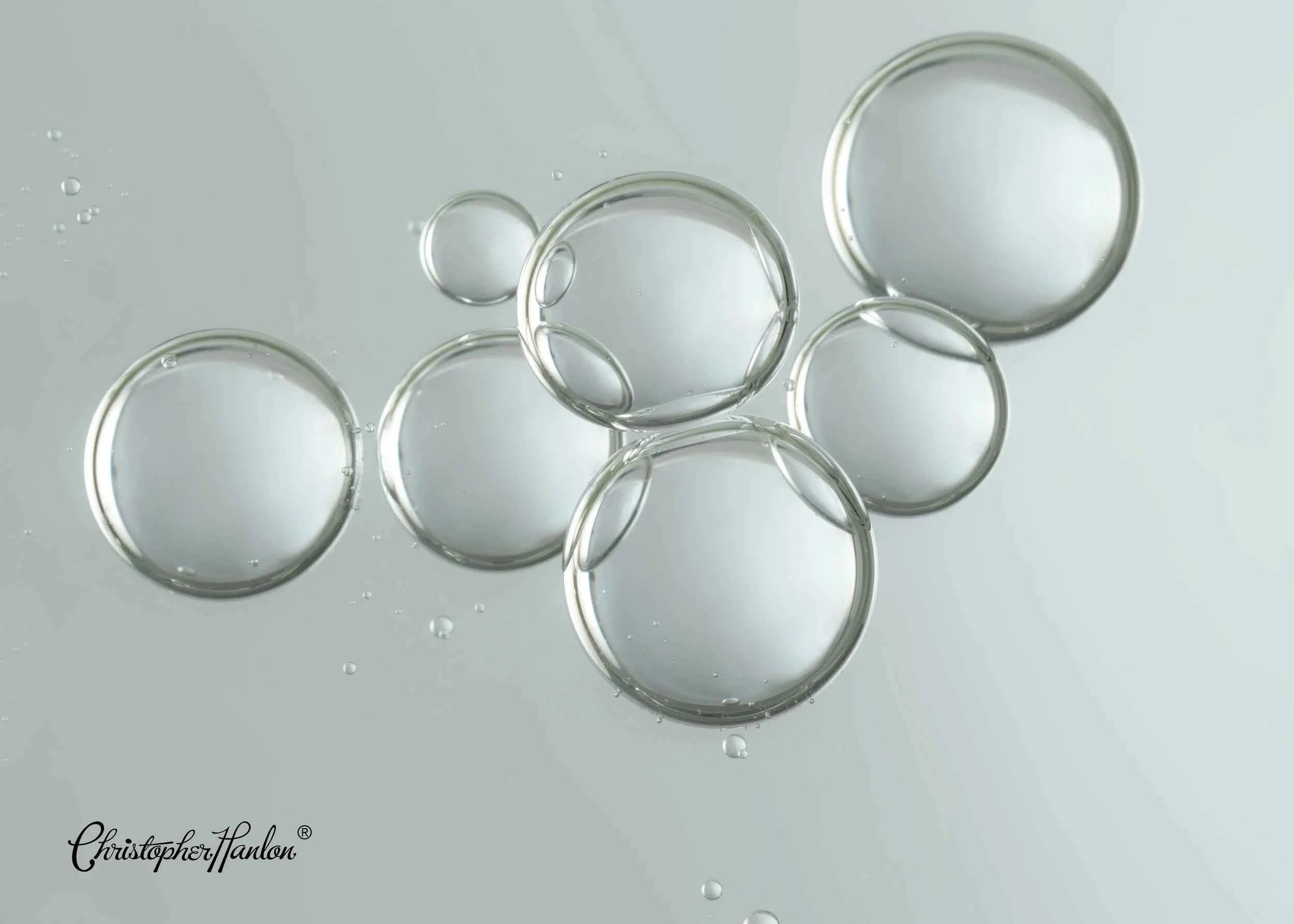 Image of Step 3 | CHRISTOPHER HANLON UV POLYVITAMIN GESICHTSMOISTURIZER MÄNNER | Anti-Aging für Blemishes + Akne
