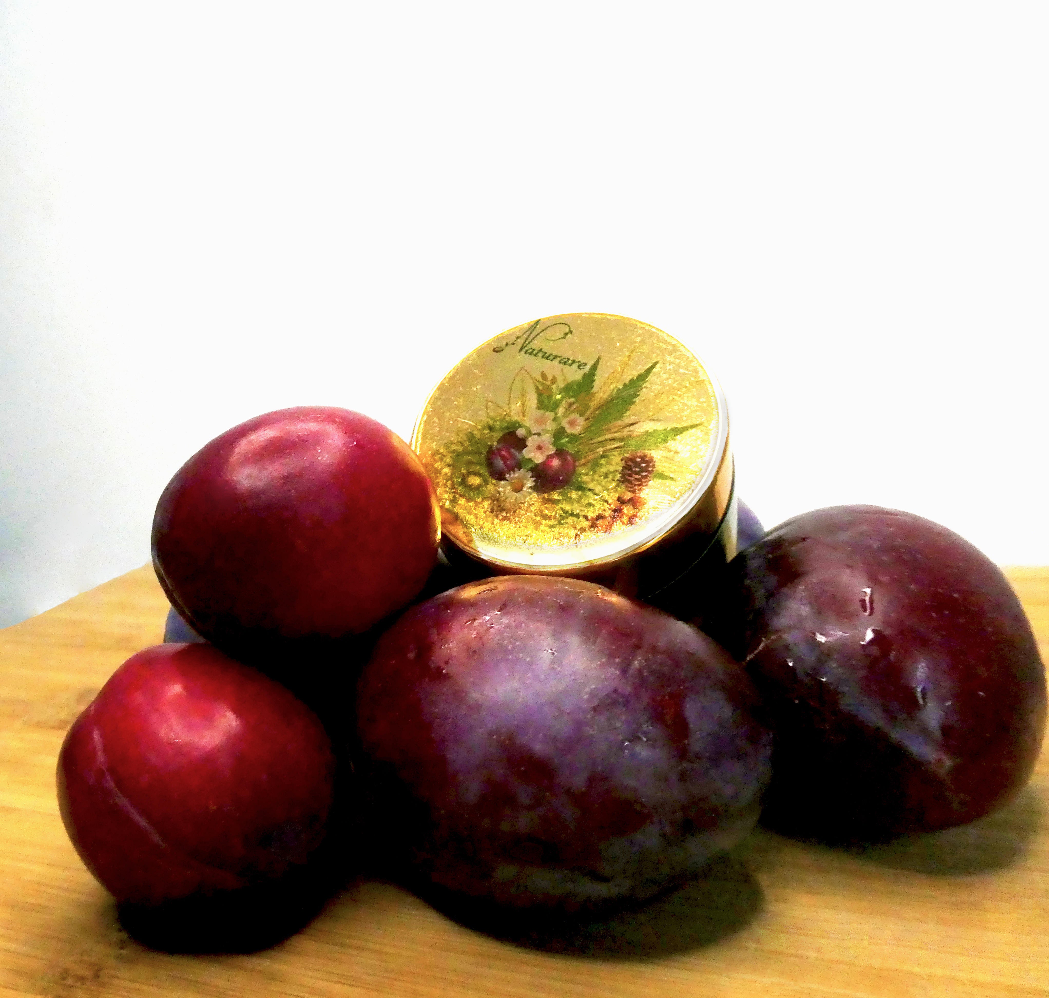 Image of VOLUPTE CREAM OF ORGANIC PRODUCTS - Skin Care for Breast Beauty-3