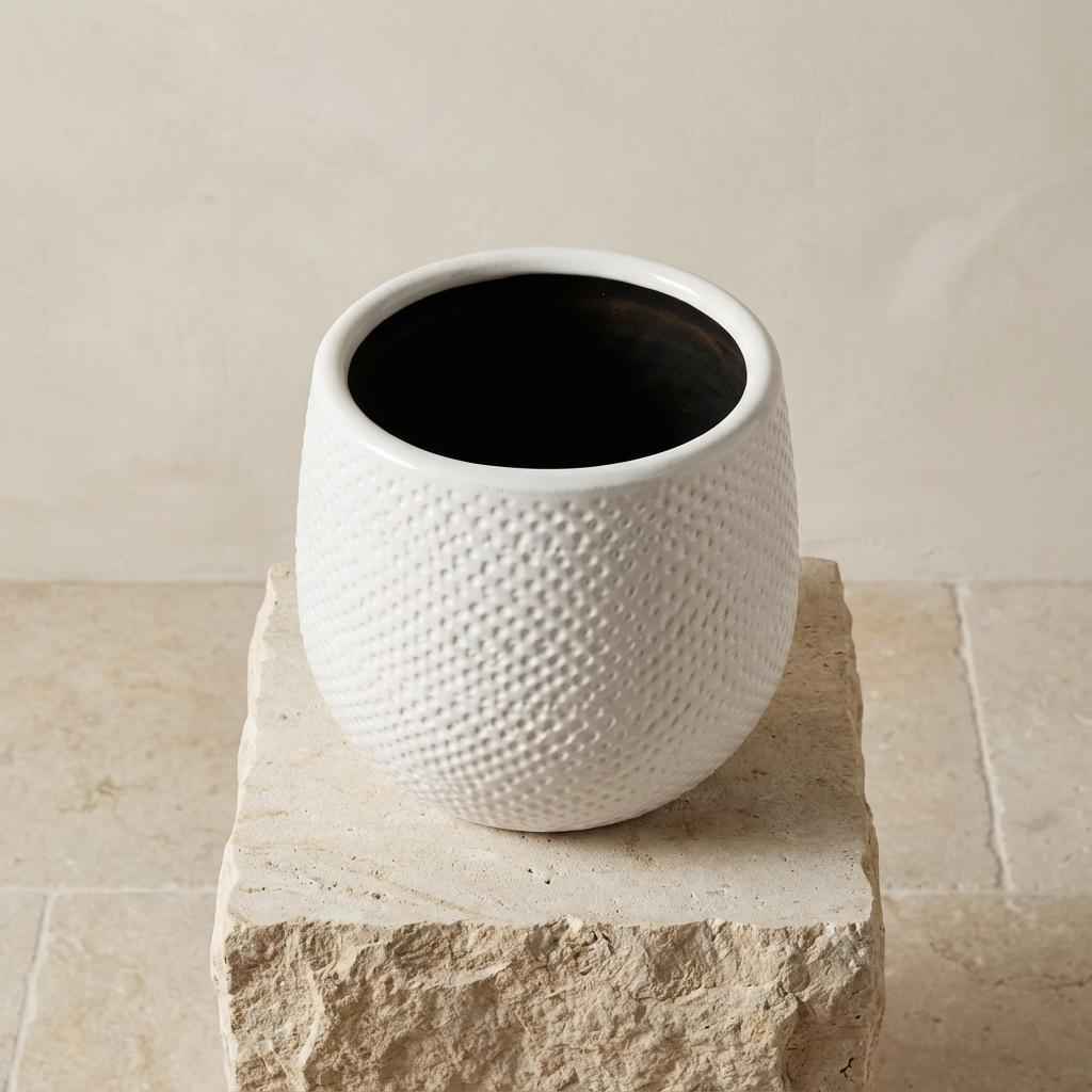 Image of Topf Gabriel Rund Weiß – D14cm – Moderner Keramik Blumentopf – Zeitloser Übertopf für Zimmerpflanzen – Elegant & vielseitig für Wohnraum Balkon & Büro-1