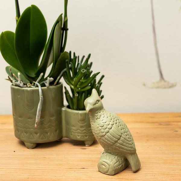 Image of Deko – Kakadu auf Stab – Grün – 12cm – Ornament aus Polystone – Zierfigur für Blumentöpfe & Pflanzensets – Stylischer Vogel als Deko – Highlight-1