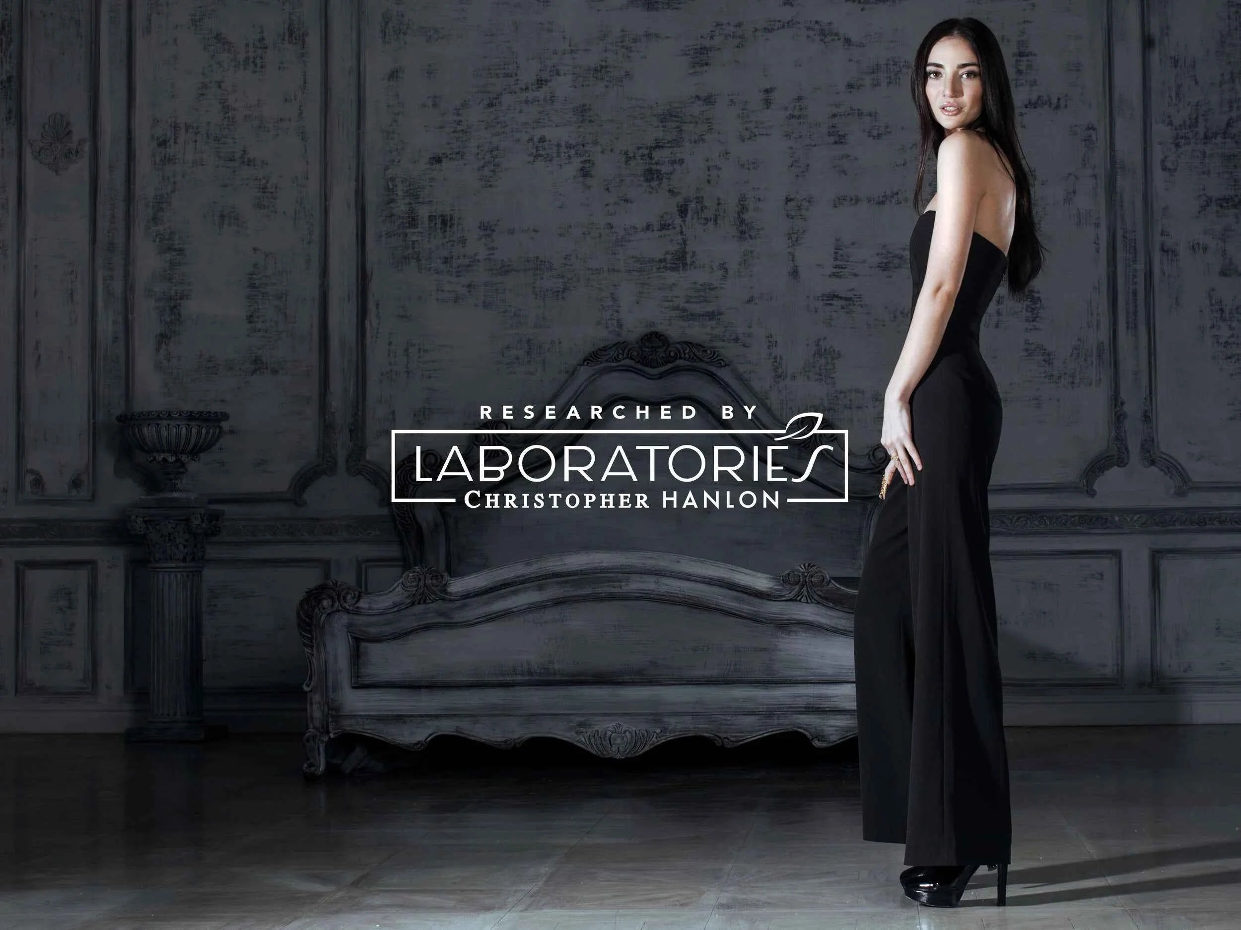 Image of CHRISTOPHER HANLON BLACK CAVIAR. ANTI ÂGE SUPREME CONCENTRÉ. RÉGÉNÉRATION | All Skin Types | Normal + Norm - Oily